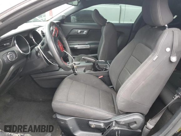 2017 Ford Mustang V6 z VIN 1FA6P8AMXH5236598, wystawiony jako Copart lot #56242805 z przebiegiem 98 445 mil mil oraz Szkoda całkowita • Salvage title. Historia ofert i sprzedaży dostępna na DreamBid. Obrazek 7.