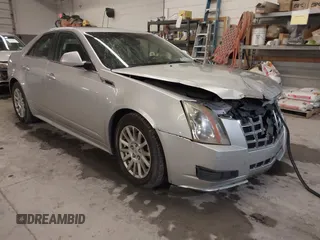 2013 Cadillac CTS Luxury z VIN 1G6DG5E51D0104469, wystawiony jako IAAI lot #41972114 z przebiegiem 82 659 mil mil oraz . Historia ofert i sprzedaży dostępna na DreamBid. Obrazek 1.