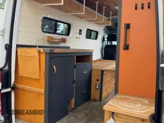 2016 Mercedes-Benz Sprinter Cargo with VIN WD3PE7DD6GP339069, listed as a Copart auction lot 81203334 with 53,121 mi miles and Salvage Title. Bid and sale history available at carsss.com. Image 9.