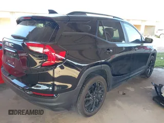 2024 GMC Terrain SLE z VIN 3GKALMEG7RL349511, wystawiony jako IAAI lot #41949087 z przebiegiem 8 574 mil mil oraz . Historia ofert i sprzedaży dostępna na DreamBid. Obrazek 4.