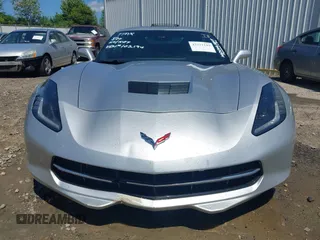 2018 Chevrolet Corvette 1LT z VIN 1G1YB2D73J5102194, wystawiony jako IAAI lot #42321149 z przebiegiem 103 086 mil mil oraz . Historia ofert i sprzedaży dostępna na DreamBid. Obrazek 12.