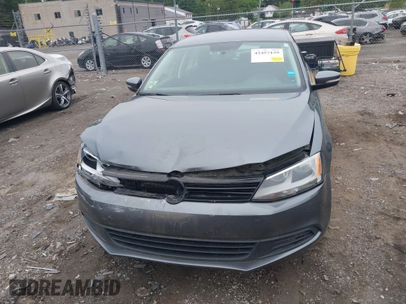 2014 Volkswagen Jetta SE with VIN 3VWD07AJ7EM239807, listed as a IAAI auction lot 42457159 with 72,637 mi miles and . Bid and sale history available at DreamBid. Image 13.