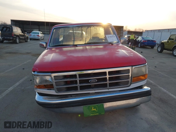 1994 Ford F-150 with VIN 1FTDF15Y0RLB45961, listed as a IAAI auction lot 41783519 with 230,365 mi miles. Bid and sale history available at carsss.com. Image 13.