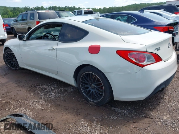 2010 Hyundai Genesis Coupe with VIN KMHHT6KD3AU033898, listed as a IAAI auction lot 42539696 with 209,175 mi miles and . Bid and sale history available at DreamBid. Image 3.