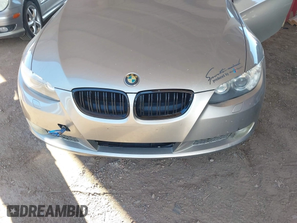 2007 BMW 3 Series 335i with VIN WBAWL73517PX46117, listed as a IAAI auction lot 40208424 with 117,045 mi miles. Bid and sale history available at carsss.com. Image 6.