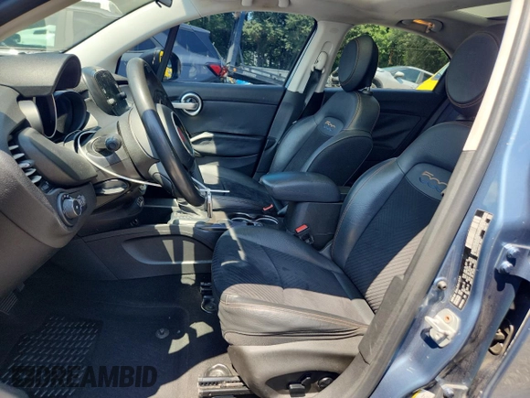 2018 FIAT 500X Trekking z VIN ZFBCFXCB3JP653807, wystawiony jako Copart lot #66811675 z przebiegiem 95 052 mil mil oraz Czysty tytuł • Clean title. Historia ofert i sprzedaży dostępna na DreamBid. Obrazek 7.