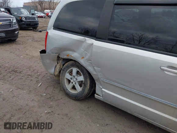 2008 Dodge Grand Caravan SXT with VIN 2D8HN54P68R127167, listed as a IAAI auction lot 41922325 with 141,171 mi miles and . Bid and sale history available at DreamBid. Image 6.