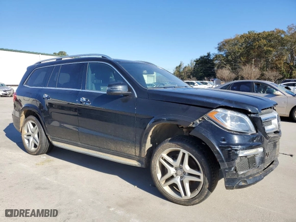 2015 Mercedes-Benz GL-Class GL 550 with VIN 4JGDF7DE3FA571091, listed as a Copart auction lot 82258794 with NaN miles and Salvage Title. Bid and sale history available at carsss.com. Image 4.