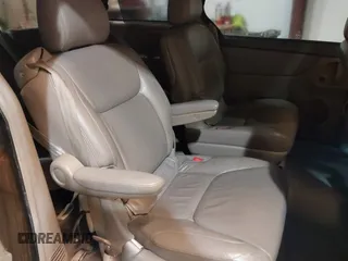 2004 Toyota Sienna XLE with VIN 5TDBA22C14S009558, listed as a IAAI auction lot 41843863 with 232,922 mi miles and . Bid and sale history available at DreamBid. Image 8.