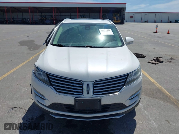 2017 Lincoln MKC Reserve with VIN 5LMTJ3DH6HUL13417, listed as a IAAI auction lot 42231525 with 150,762 mi miles and . Bid and sale history available at DreamBid. Image 12.