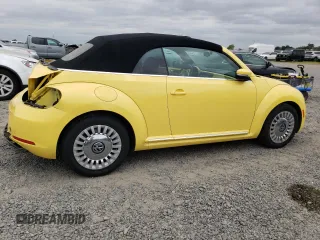 2013 Volkswagen Beetle 2.5L with VIN 3VW5P7AT5DM831285, listed as a Copart auction lot 53513525 with 31,102 mi miles and Salvage Title. Bid and sale history available at DreamBid. Image 3.