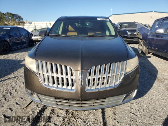 2011 Lincoln MKT with VIN 2LMHJ5AR6BBJ51517, listed as a Copart auction lot 76297924 with 98,211 mi miles and Salvage Title. Bid and sale history available at DreamBid. Image 5.
