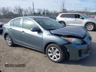2013 Mazda Mazda3 i Sport with VIN JM1BL1UP2D1750383, listed as a IAAI auction lot 41756954 with 180,839 mi miles. Bid and sale history available at carsss.com. Image 1.