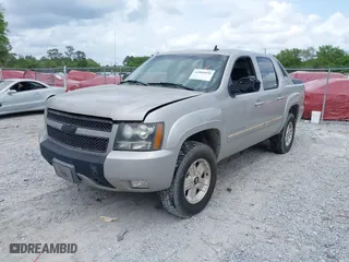 2007 Chevrolet Avalanche LTZ with VIN 3GNFK123X7G217750, listed as a IAAI auction lot 42088850 with 188,429 mi miles. Bid and sale history available at carsss.com. Image 2.