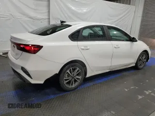 2024 Kia Forte LXS with VIN 3KPF24ADXRE757344, listed as a Copart auction lot 53042775 with 27,367 mi miles and Salvage Title. Bid and sale history available at carsss.com. Image 3.