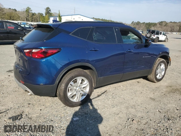 2022 Chevrolet Blazer LT with VIN 3GNKBHR40NS197220, listed as a Copart auction lot 48719685 with 31,199 mi miles and Salvage title. Bid and sale history available at DreamBid. Image 3.