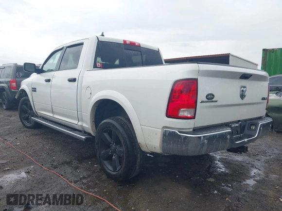 2015 Ram 1500 Outdoorsman z VIN 1C6RR7LG3FS626094, wystawiony jako IAAI lot #42431151 z przebiegiem 199 493 mil mil oraz . Historia ofert i sprzedaży dostępna na DreamBid. Obrazek 3.