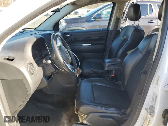 2016 Jeep Compass Latitude with VIN 1C4NJDEB0GD587940, listed as a Copart auction lot 51215595 with 190,386 mi miles and Clean Title. Bid and sale history available at carsss.com. Image 7.