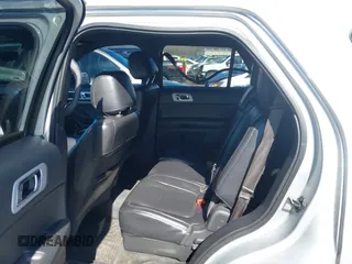 2011 Ford Explorer XLT with VIN 1FMHK8D85BGA11352, listed as a IAAI auction lot 41583934 with 238,362 mi miles and . Bid and sale history available at carsss.com. Image 8.
