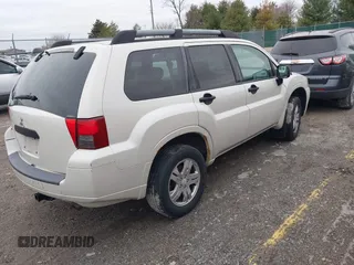 2007 Mitsubishi Endeavor LS with VIN 4A4MN21S47E075272, listed as a IAAI auction lot 41751802 with 189,090 mi miles. Bid and sale history available at carsss.com. Image 4.