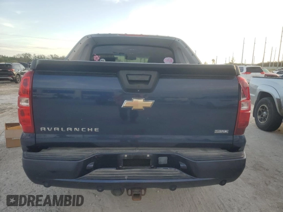 2009 Chevrolet Avalanche LT w/2LT with VIN 3GNFK22049G284391, listed as a Copart auction lot 76367424 with 0 mi miles and Non Repairable. Bid and sale history available at carsss.com. Image 6.