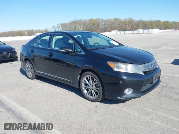 2010 Lexus HS 250h with VIN JTHBB1BA5A2027813, listed as a IAAI auction lot 42044072 with 147,818 mi miles. Bid and sale history available at carsss.com. Image 1.