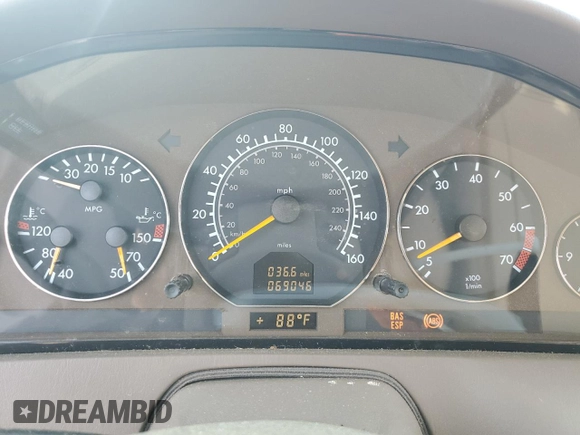 1999 Mercedes-Benz SL-Class with VIN WDBFA68F0XF183781, listed as a Copart auction lot 73665464 with 69,046 mi miles and Clean Title. Bid and sale history available at carsss.com. Image 9.