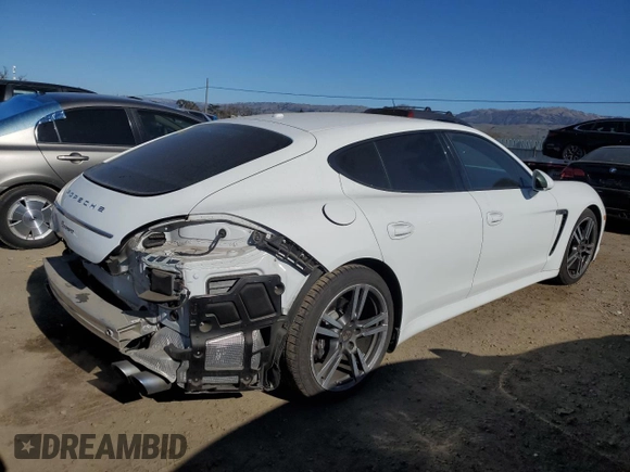 2013 Porsche Panamera z VIN WP0AA2A77DL010893, wystawiony jako Copart lot #42727885 z przebiegiem 143 353 mil mil oraz Szkoda całkowita • Salvage title. Historia ofert i sprzedaży dostępna na DreamBid. Obrazek 3.