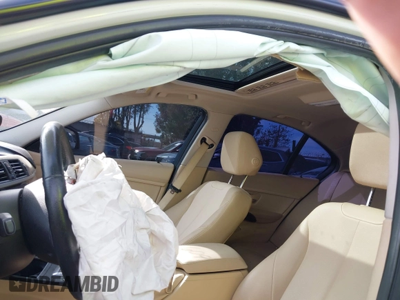 2016 BMW 3 Series 320i with VIN WBA8E1G55GNU11559, listed as a IAAI auction lot 41745322 with 113,233 mi miles and . Bid and sale history available at carsss.com. Image 20.