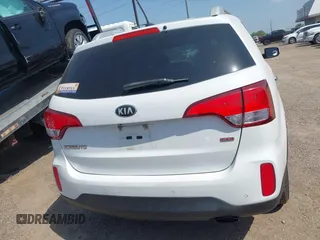 2015 Kia Sorento LX with VIN 5XYKT4A65FG659155, listed as a IAAI auction lot 41968018 with 138,704 mi miles. Bid and sale history available at carsss.com. Image 16.