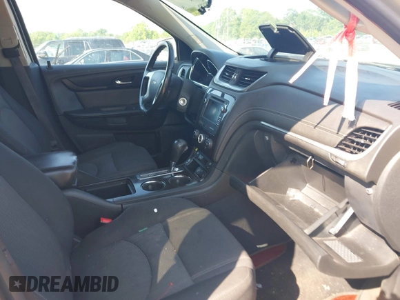 2015 Chevrolet Traverse LT with VIN 1GNKRGKDXFJ236009, listed as a IAAI auction lot 42076239 with Not Provided miles. Bid and sale history available at carsss.com. Image 5.