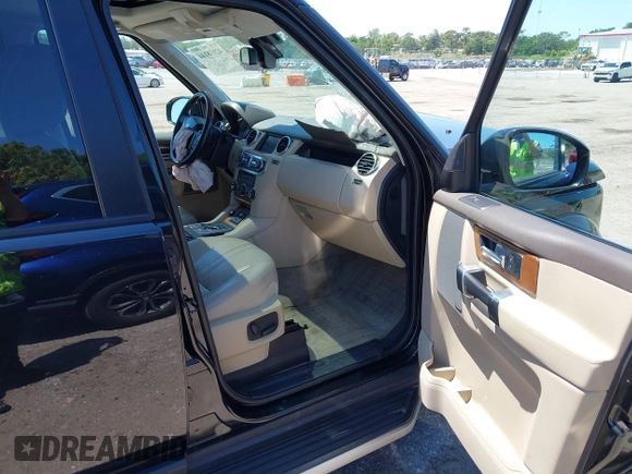 2016 Land Rover LR4 HSE with VIN SALAG2V6XGA803307, listed as a IAAI auction lot 42038144 with 79,181 mi miles and . Bid and sale history available at DreamBid. Image 5.