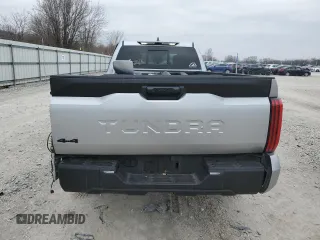 2024 Toyota Tundra z VIN 5TFKB5GD3RX002628, wystawiony jako Copart lot #43646195 z przebiegiem 17 559 mil mil oraz Czysty tytuł • Clean title. Historia ofert i sprzedaży dostępna na DreamBid. Obrazek 6.