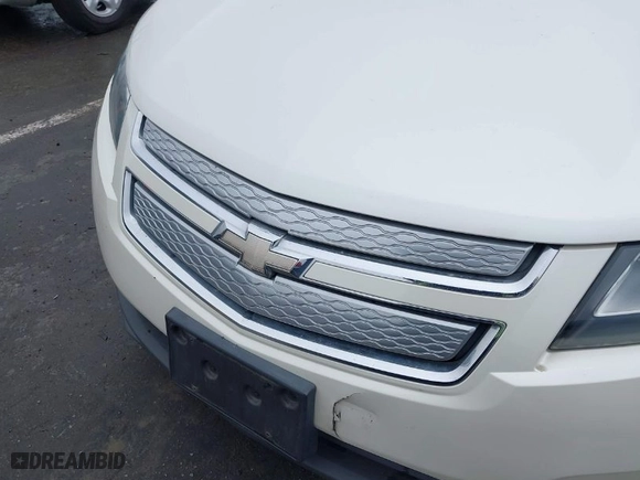 2013 Chevrolet Volt with VIN 1G1RH6E40DU126221, listed as a IAAI auction lot 41924317 with 99,633 mi miles. Bid and sale history available at carsss.com. Image 6.