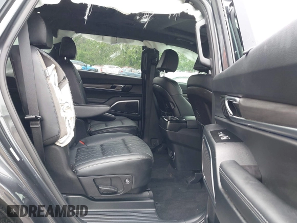 2024 Kia Telluride SX Prestige X-Line z VIN 5XYP5DGC9RG530255, wystawiony jako IAAI lot #42126741 z przebiegiem 8 595 mil mil oraz . Historia ofert i sprzedaży dostępna na DreamBid. Obrazek 8.