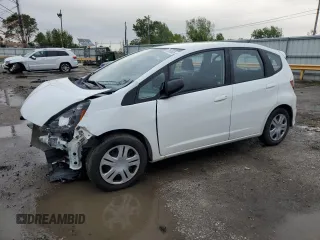 2009 Honda Fit с VIN JHMGE88299C006779, выставлен на аукционе Copart как лот 57866585 с пробегом 101 508 миль миль и Списание • Salvage title. История ставок и продаж доступна на DreamBid. Изображение 1.