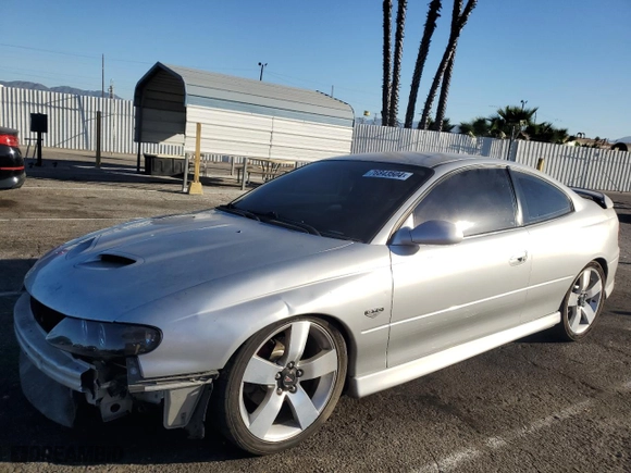 2005 Pontiac GTO with VIN 6G2VX12U25L463228, listed as a Copart auction lot 76843504 with 153,047 mi miles and Salvage Title. Bid and sale history available at carsss.com. Image 1.