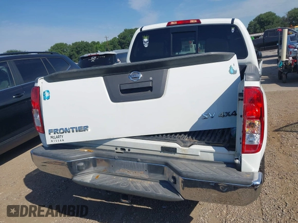 2015 Nissan Frontier S with VIN 1N6AD0EV3FN740597, listed as a IAAI auction lot 42257170 with 171,582 mi miles and . Bid and sale history available at DreamBid. Image 17.