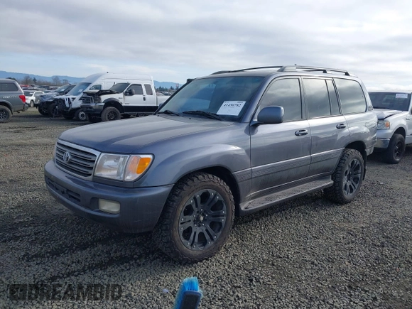 2005 Toyota Land Cruiser z VIN JTEHT05J852069392, wystawiony jako IAAI lot #41450782 z przebiegiem 187 949 mil mil oraz . Historia ofert i sprzedaży dostępna na DreamBid. Obrazek 2.