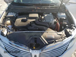 2015 Lincoln MKZ Hybrid z VIN 3LN6L2LUXFR624386, wystawiony jako Copart lot #52366325 z przebiegiem 126 405 mil mil oraz Szkody całkowita. Historia ofert i sprzedaży dostępna na DreamBid. Obrazek 11.