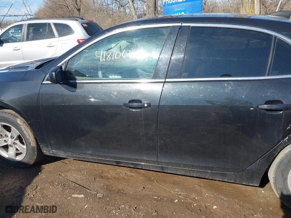 2015 Chevrolet Malibu LS with VIN 1G11A5SL1FF118417, listed as a IAAI auction lot 41810616 with 199,831 mi miles. Bid and sale history available at carsss.com. Image 15.