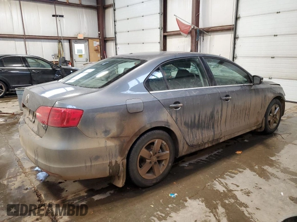 2012 Volkswagen Jetta Comfortline with VIN 3VWDL7AJ7CM414187, listed as a Copart auction lot 85592824 with 269,184 mi miles and Salvage title. Bid and sale history available at DreamBid. Image 3.