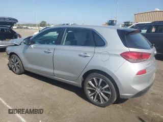 2020 Hyundai Elantra GT with VIN KMHH35LE8LU146038, listed as a Copart auction lot 70261154 with 27,662 mi miles and Salvage Title. Bid and sale history available at carsss.com. Image 2.