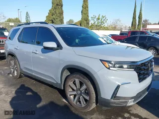 2024 Honda Pilot Touring with VIN 5FNYG1H74RB020112, listed as a IAAI auction lot 41698998 with 11,612 mi miles. Bid and sale history available at carsss.com. Image 13.