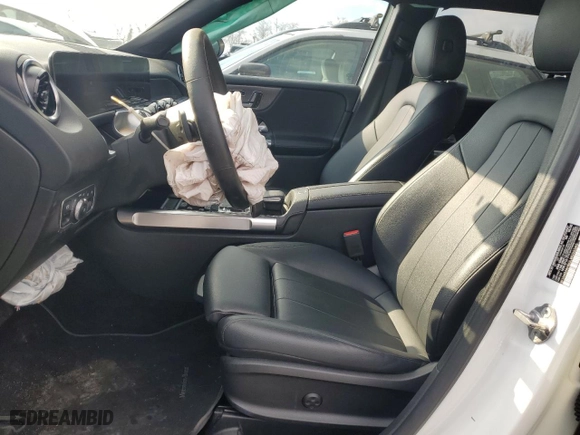 2020 Mercedes-Benz GLB with VIN W1N4M4HB0LW055545, listed as a Copart auction lot 43206885 with 62,641 mi miles and Salvage Title. Bid and sale history available at carsss.com. Image 7.