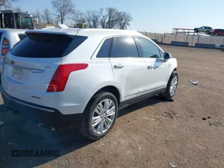 2017 Cadillac XT5 Premium Luxury AWD z VIN 1GYKNERS3HZ284561, wystawiony jako IAAI lot #41887147 z przebiegiem 119 189 mil mil oraz . Historia ofert i sprzedaży dostępna na DreamBid. Obrazek 4.