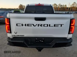 2024 Chevrolet Colorado 4WD Z71 with VIN 1GCPTDEK1R1193208, listed as a Copart auction lot 42346535 with 3,908 mi miles and Salvage Title. Bid and sale history available at carsss.com. Image 6.