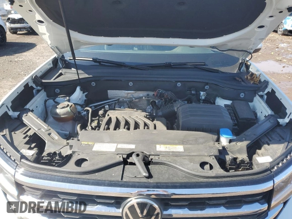 2021 Volkswagen Atlas SE with VIN 1V2PE2CA1MC237020, listed as a Copart auction lot 52083335 with 45,978 mi miles and Salvage title. Bid and sale history available at DreamBid. Image 14.