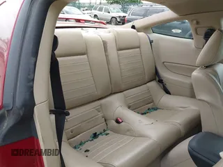2005 Ford Mustang GT Deluxe z VIN 1ZVHT82H055218846, wystawiony jako IAAI lot #42169493 z przebiegiem 184 397 mil mil oraz . Historia ofert i sprzedaży dostępna na DreamBid. Obrazek 8.