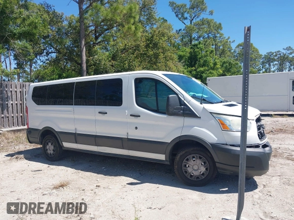2017 Ford Transit XL z VIN 1FBZX2ZM5HKA20642, wystawiony jako IAAI lot #41835260 z przebiegiem Nie podano mil oraz . Historia ofert i sprzedaży dostępna na DreamBid. Obrazek 14.